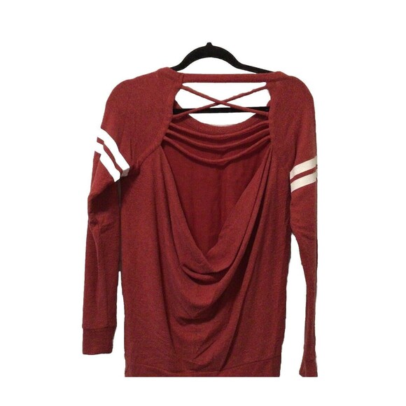 Chaser Red Women's Size Medium Follow Your Heart Open Back Long Sleeve Top‎ - Picture 3 of 3